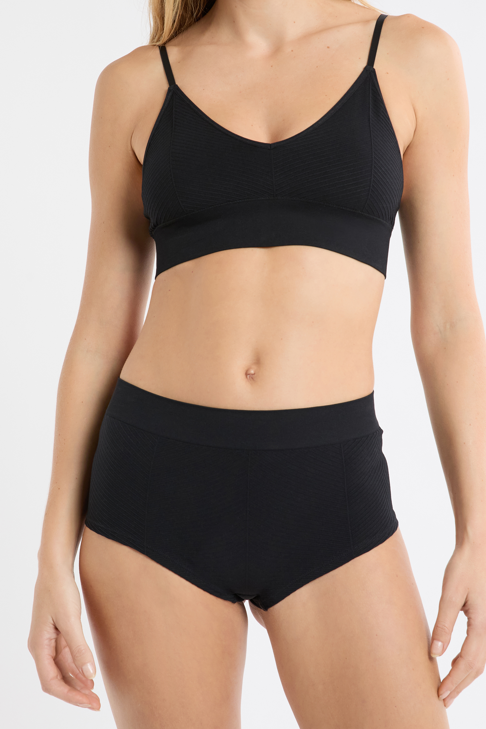 High-Waist-Tanga-Boyshort